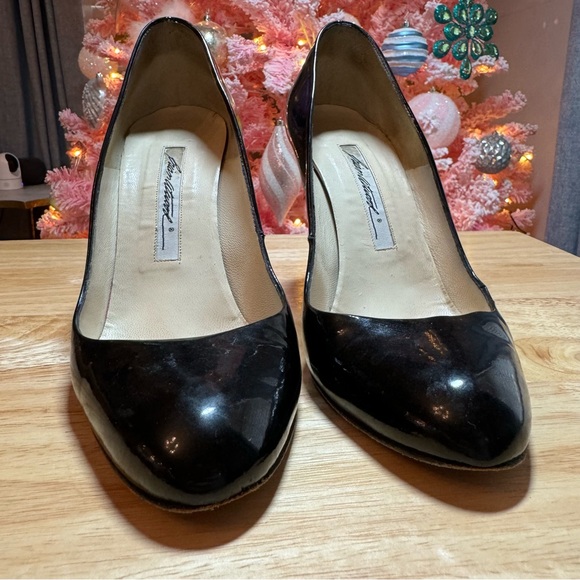 Brian Atwood Patent Leather Pump Stiletto Heels EU Size 37.5 US Woman's Sz 7 - Picture 3 of 8